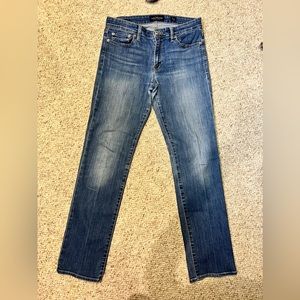 Women’s Lucky Brand Sweet Straight Jeans Size 10.